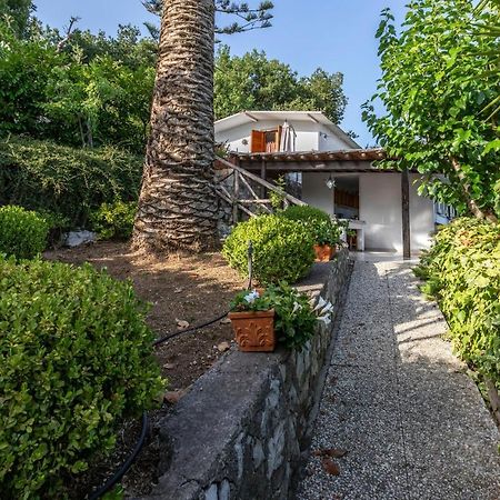 Apartamento Gea 3 SantʼAgata sui Due Golfi Exterior foto